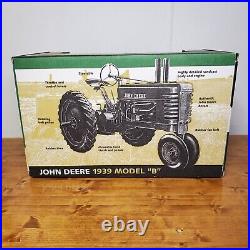 1/8 John Deere 1939 Model B Tractor Scale Model Farm Collectable Signed ERTL