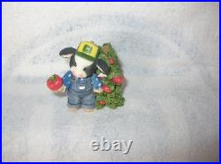 Enesco Mary's Moo Moos, John Deere Signage Series 1999 B/N/I/B RARE LAST SET Enesco Mary's Moo Moos, John Deere Signage Series 1999 B/N/I/B RARE LAST SET