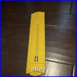 John Deere Advertising Thermometer Metal Sign Yellow Nothing Runs Like a Deere