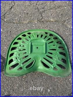 John Deere Vintage Farm Tractor Cast Iron Seat 1847 Deer Sign Antique