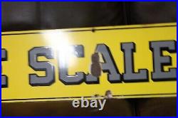 RARE 1950s HOWE SCALE PORCEALIN METAL SIGN CONSTRUCTION GAS OIL FARM CAT DEERE