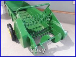 Scale Models John Deere Die Cast Metal Manure Spreeder Ertl- Signed