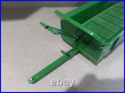 Scale Models John Deere Die Cast Metal Manure Spreeder Ertl- Signed