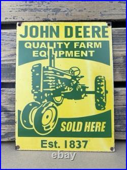 VINTAGE 12x9 JOHN DEERE FARM EQUIPMENT PUMP STATION PORCELAIN GAS OIL SIGN VINTAGE 12x9 JOHN DEERE FARM EQUIPMENT PUMP STATION PORCELAIN GAS OIL SIGN
