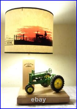 Vintage JOHN DEERE Model A Table Lamp With Shade Signed Harvey Bernard Nice Vintage JOHN DEERE Model A Table Lamp With Shade Signed Harvey Bernard Nice