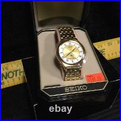 Vintage John Deere Seiko Men's Bracelet Watch NIB White Watch Face-Excellent