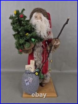 Vintage LYNN HANEY Santa Claus Figurine Woodland Santa 1989 JOHN DEERE Signed